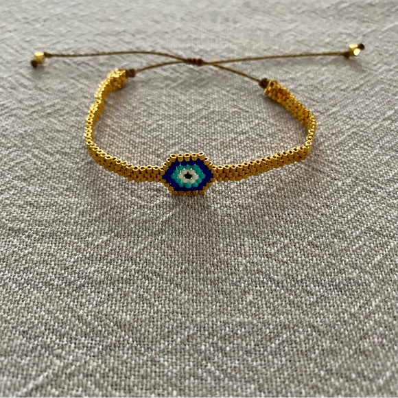 Gorgeous Handmade Ojito Bracelet - Picture 5 of 5